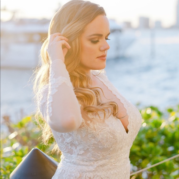 • MEET ME • - Picture 9 of 11